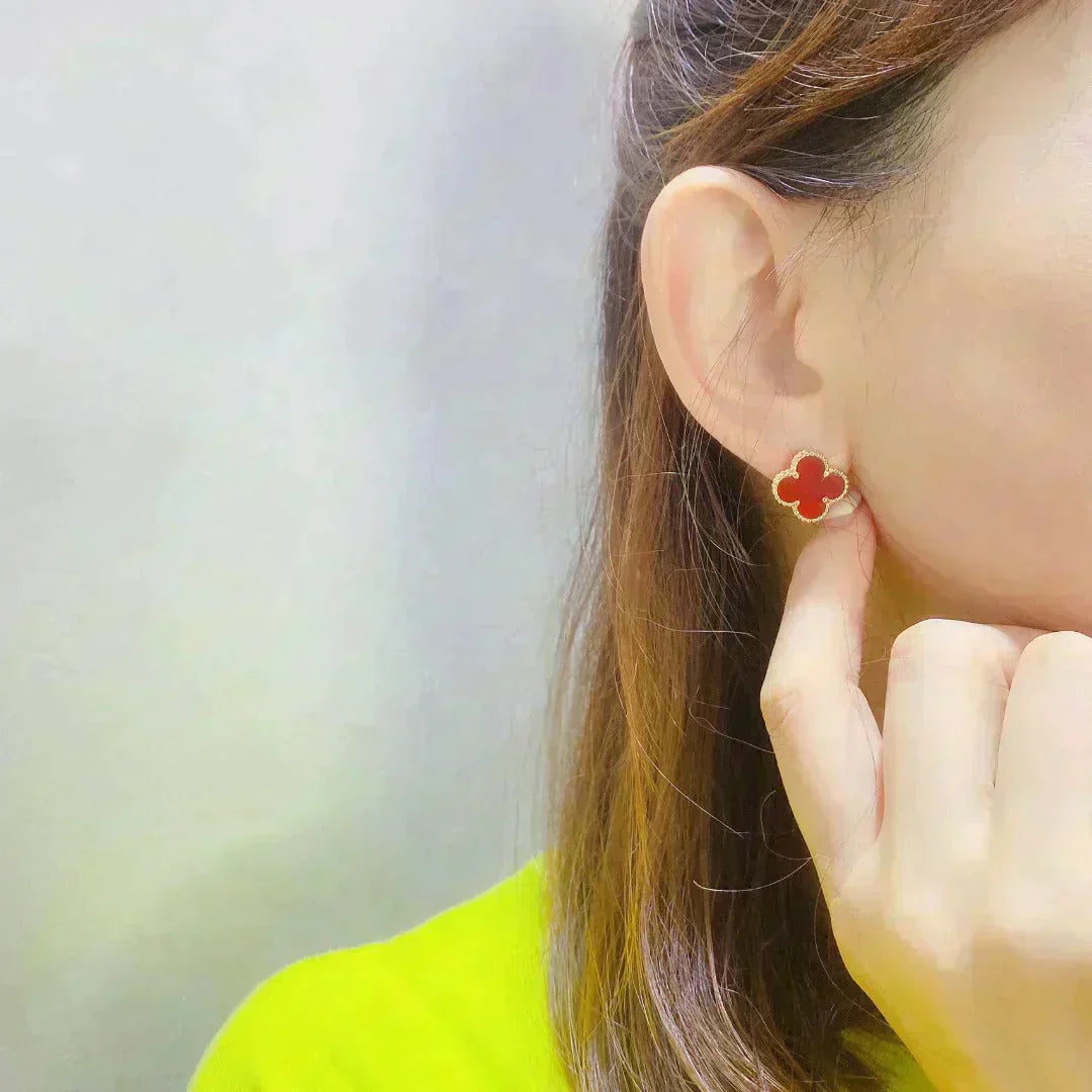 [Glimmer]CLOVER MEDIUM 1 MOTIFS CARNELIAN EARRINGS