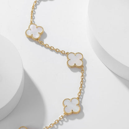 [Glimmer]CLOVER 10 MOTIFS WHITE MOTHER OF PEARL NECKLACE
