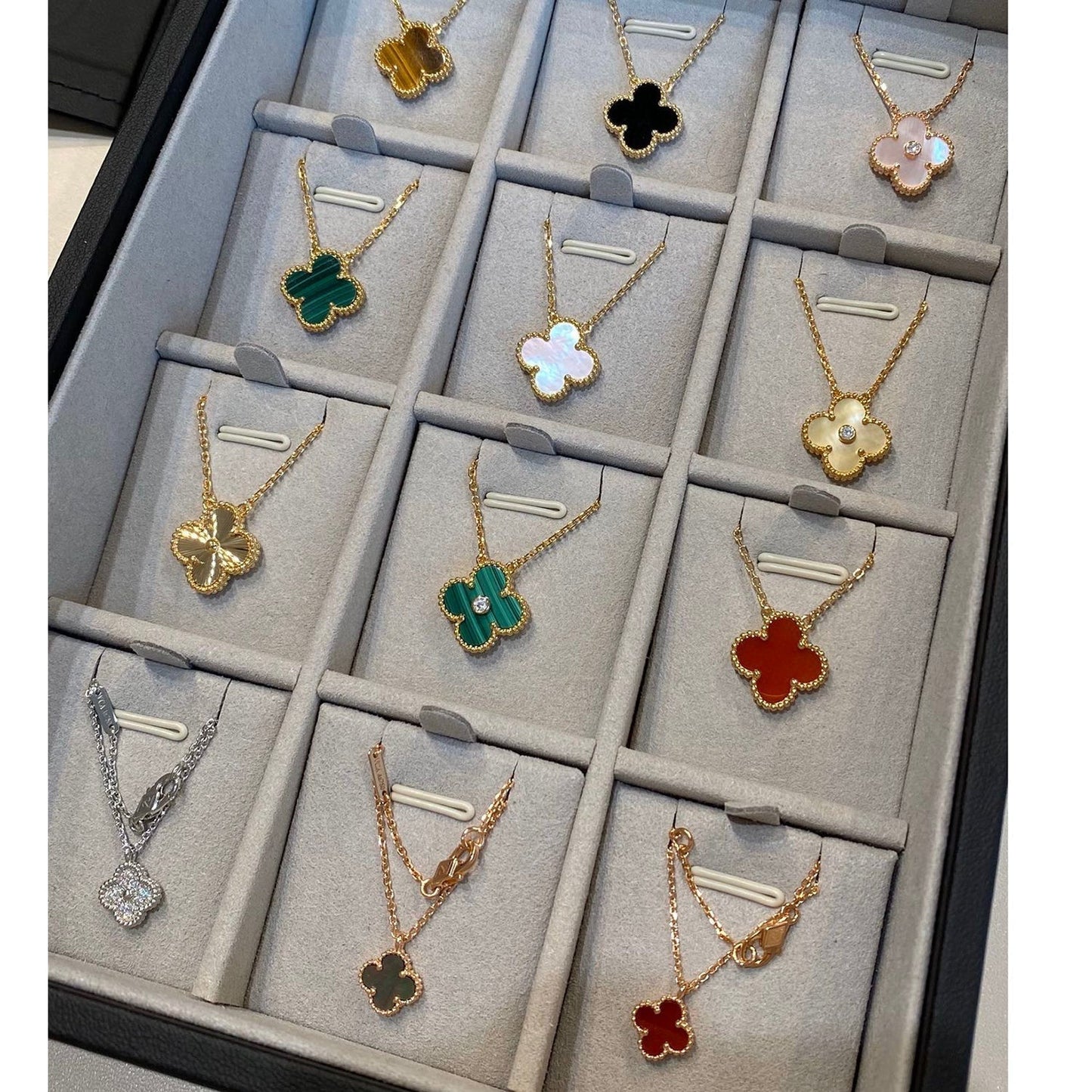 [Glimmer]CLOVER 15MM BLACK ONYX SINGLE FLOWER NECKLACE