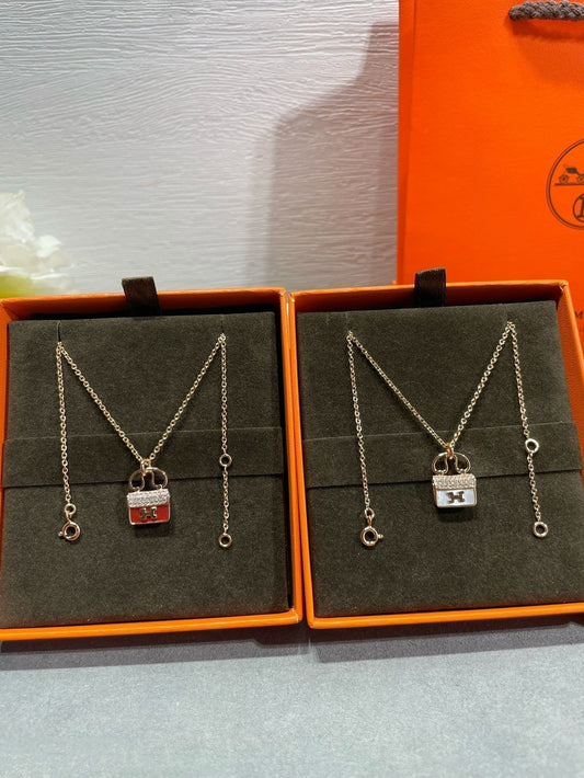 [Glimmer]H CIRCE MOISSANITE PENDANT NECKLACE GOLD