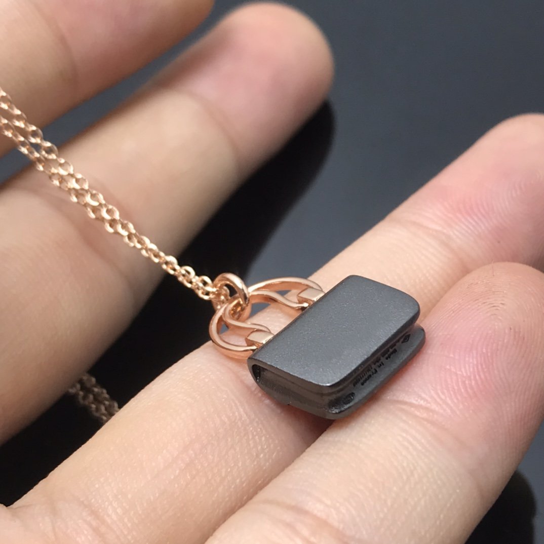 [Glimmer]WOMEN'S HM AMULETTES CONSTANCE PENDANT NECKLACE