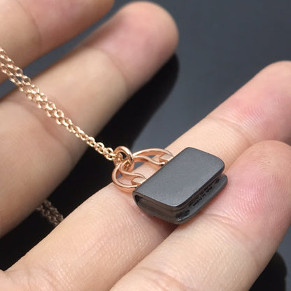 [Glimmer]WOMEN'S HM AMULETTES CONSTANCE PENDANT NECKLACE