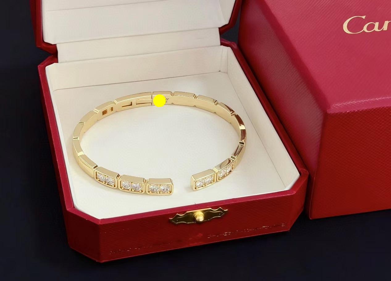[Glimmer jewelrys]LOVE ダイヤモンド オープンバングル