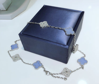 [Glimmer]CLOVER 10 MOTIFS CHALCEDONY DIAMONDS SILVER NECKLACE